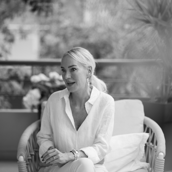 Meike Bettscheider black-white portrait